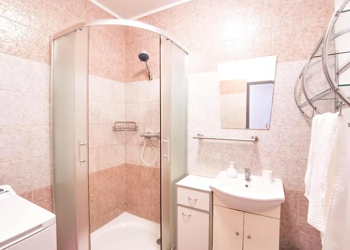 Apartamento Hroncová, Near Centre&park, Quiet Location